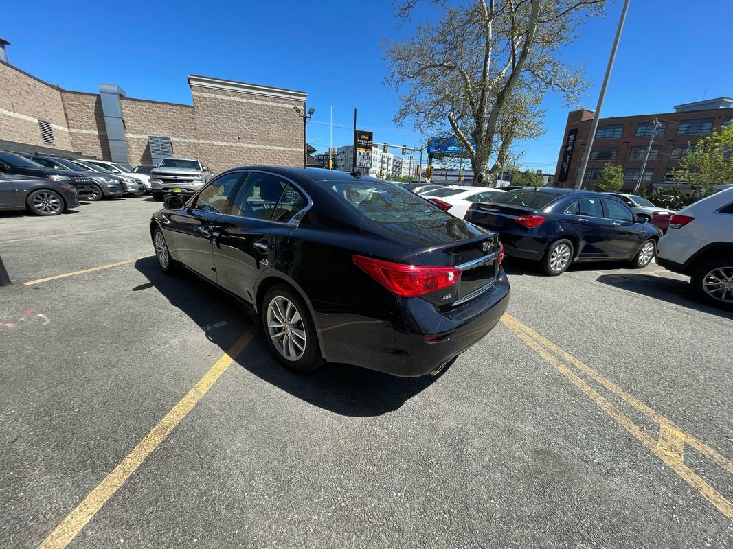 Used 2015 INFINITI Q50 Premium w/ Navigation Package AWD/4WD image 6