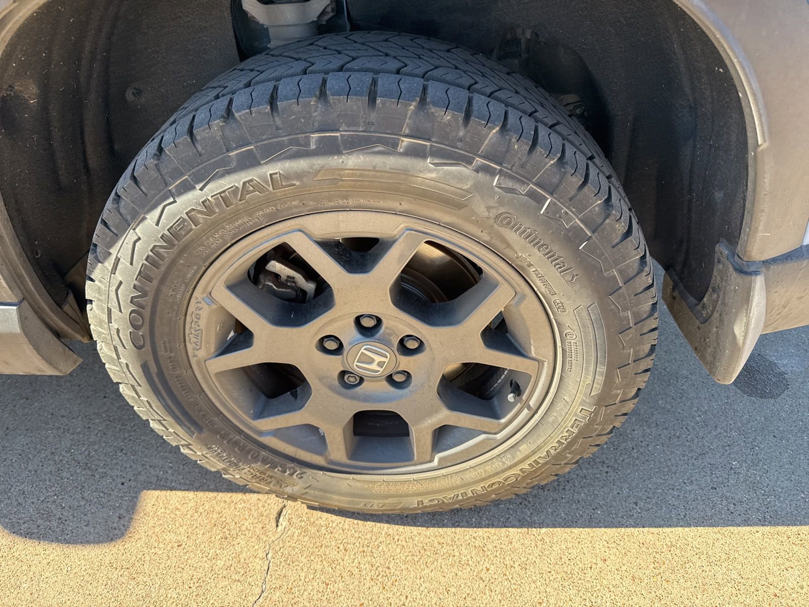 Used 2025 Honda Pilot TrailSport image 11