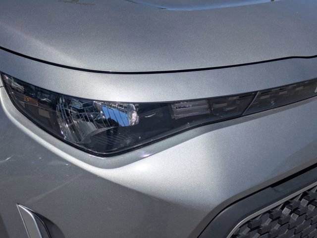 Used 2023 Kia Soul LX image 9