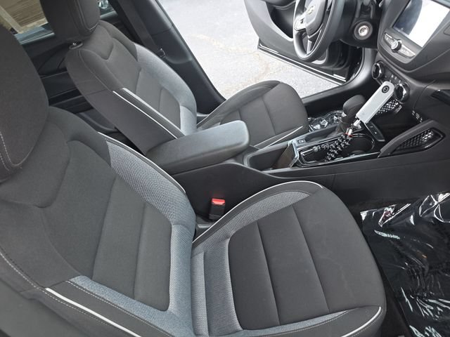 Used 2023 Chevrolet TrailBlazer LS FWD image 11