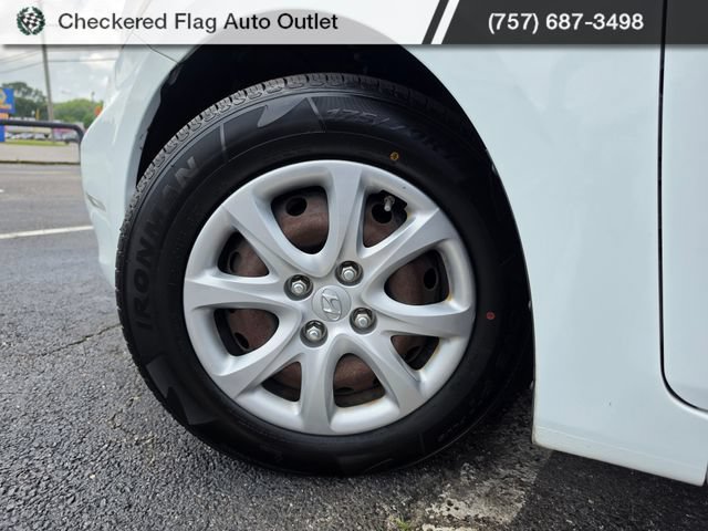 Used 2014 Hyundai Accent GS FWD image 13