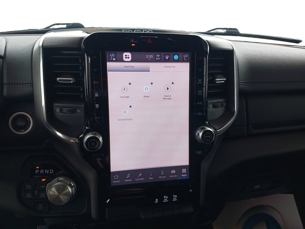 Used 2025 RAM 1500 Laramie AWD/4WD image 12