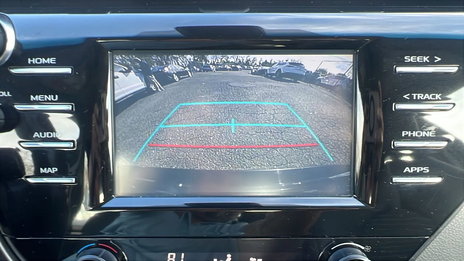 Used 2019 Toyota Camry SE image 20