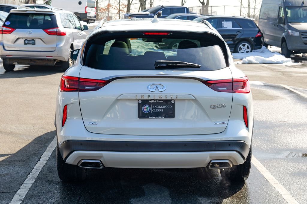 Used 2020 INFINITI QX50 Essential w/ Edition 30 Package image 6