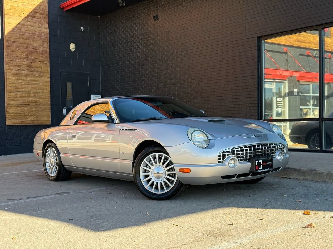 Used 2004 Ford Thunderbird RWD image 6