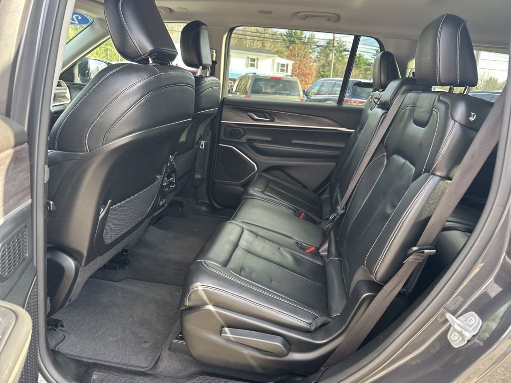 Used 2022 Jeep Grand Cherokee L Limited image 31