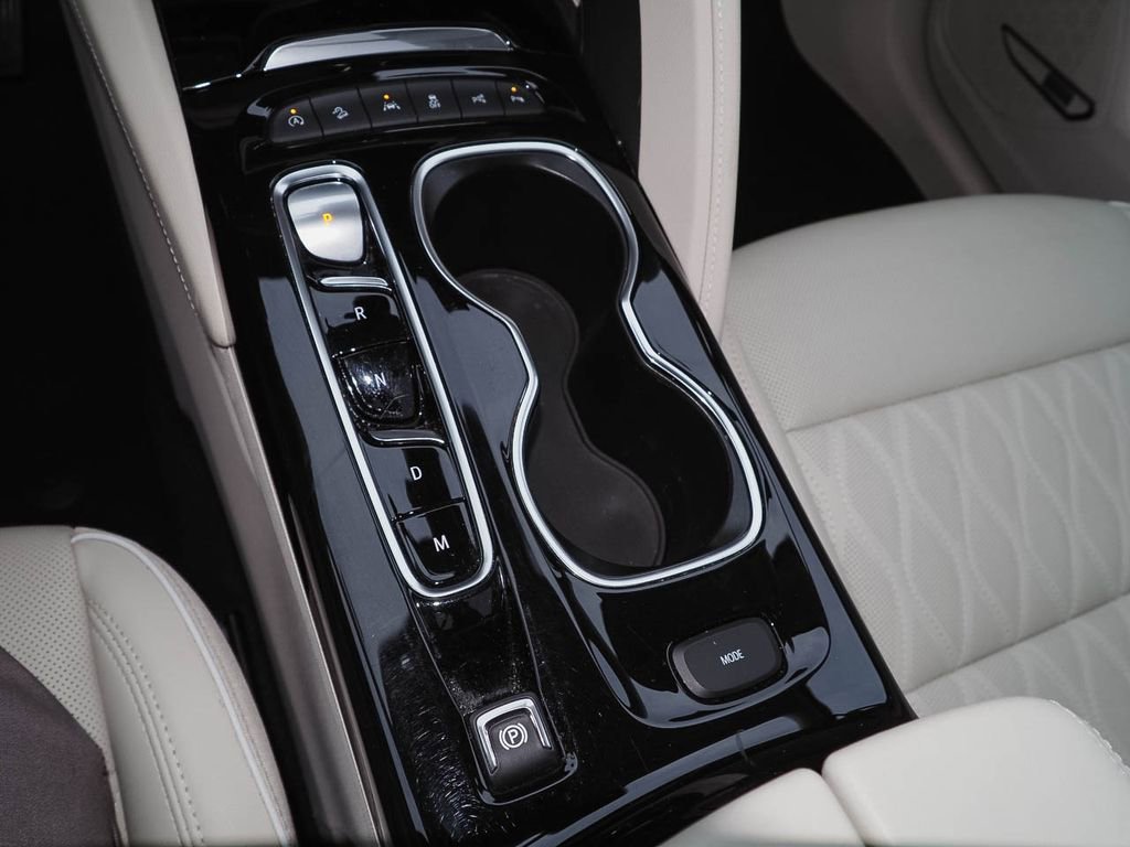 Used 2023 Buick Envision Avenir image 15