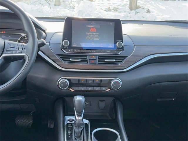 Used 2024 Nissan Altima 2.5 SV image 27