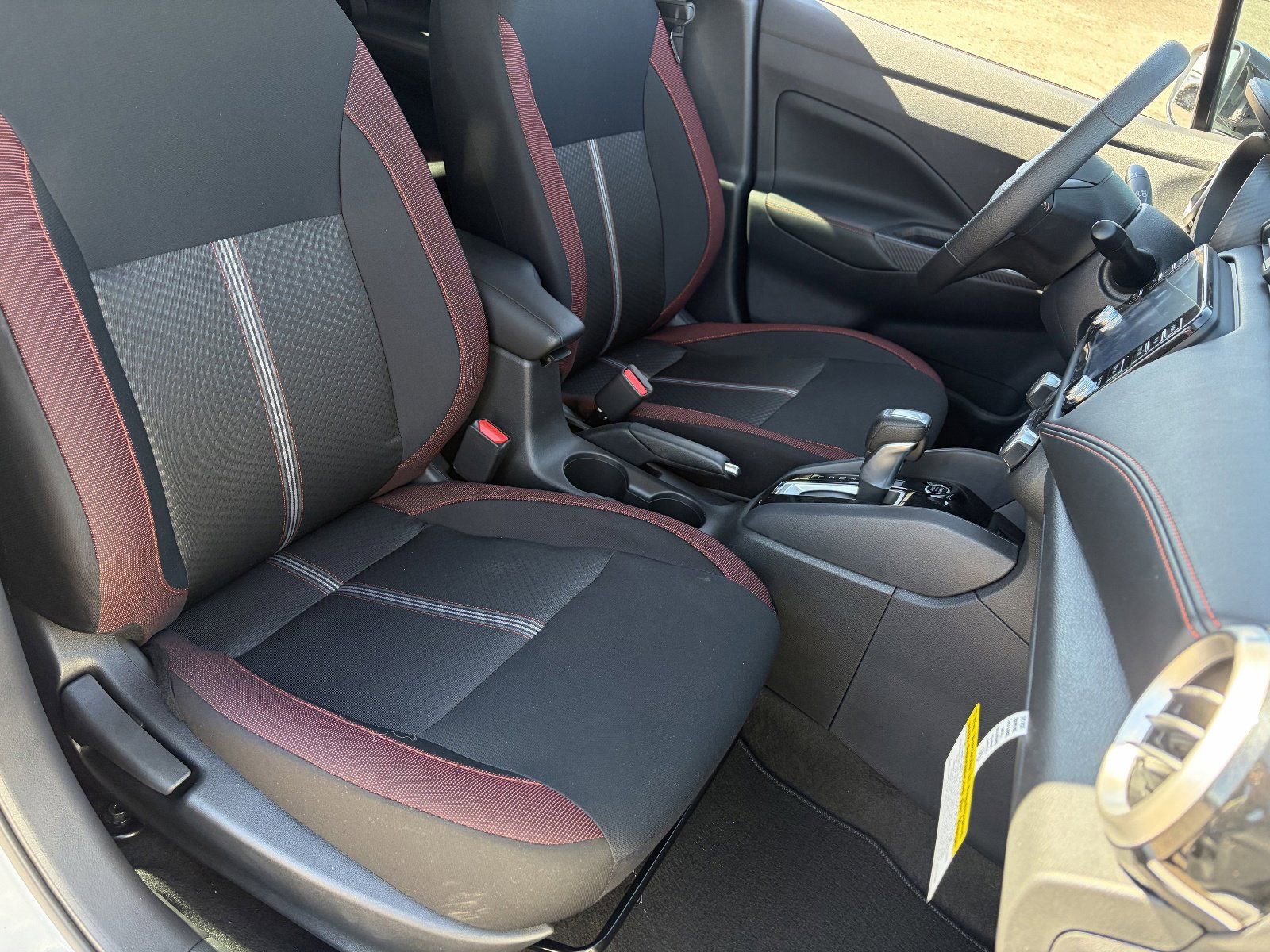 New 2025 Nissan Versa SR w/ Trunk Package image 11