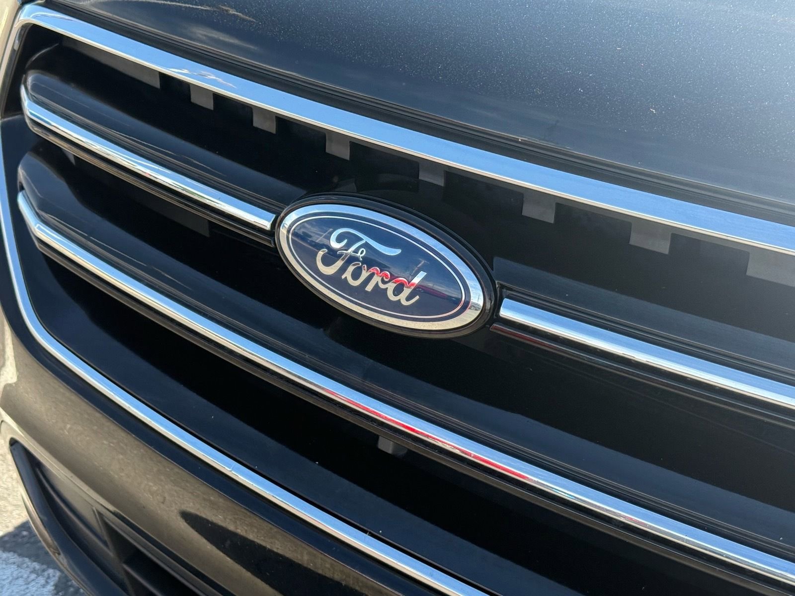 Used 2017 Ford Escape SE w/ Equipment Group 201A image 32