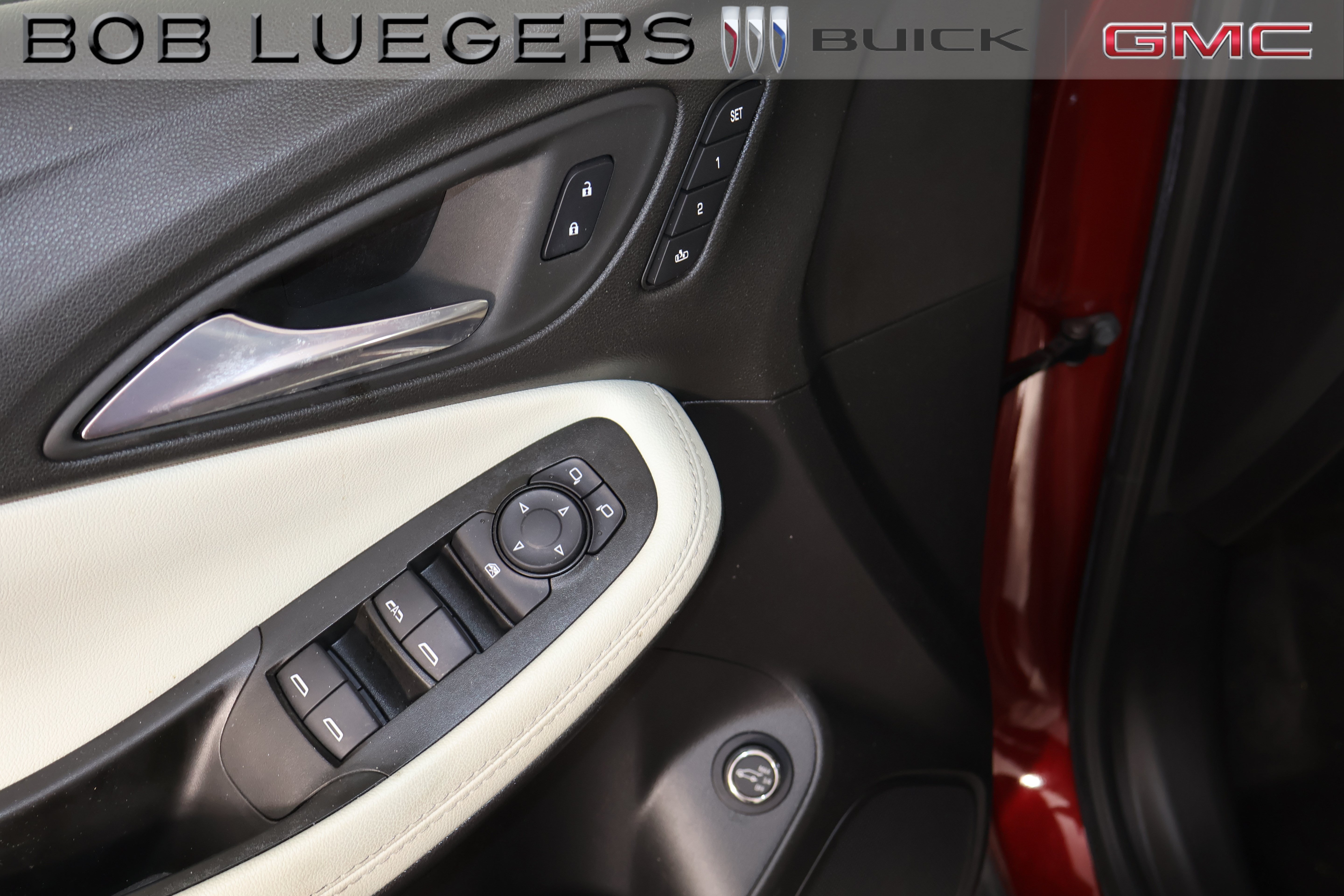 Certified 2022 Buick Encore GX Essence FWD image 7