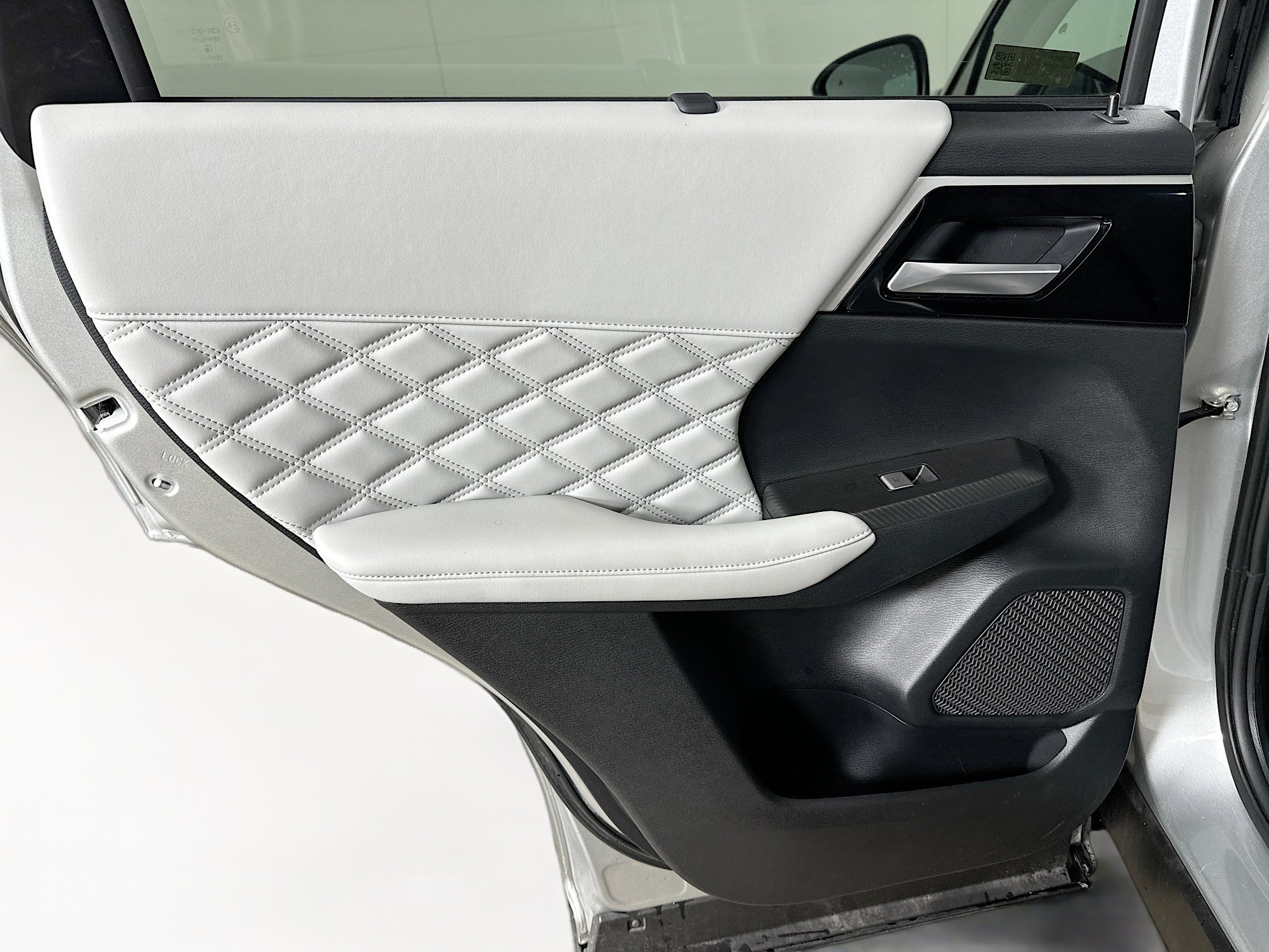 Used 2024 Mitsubishi Outlander SEL image 26