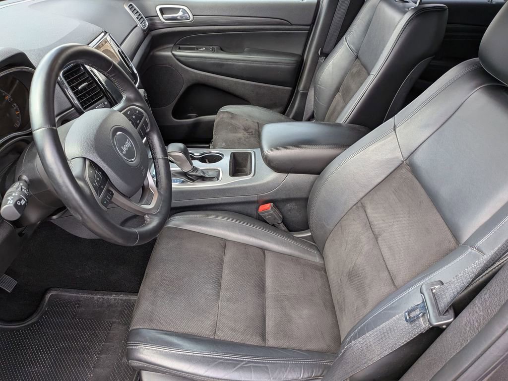 Used 2020 Jeep Grand Cherokee Altitude image 15