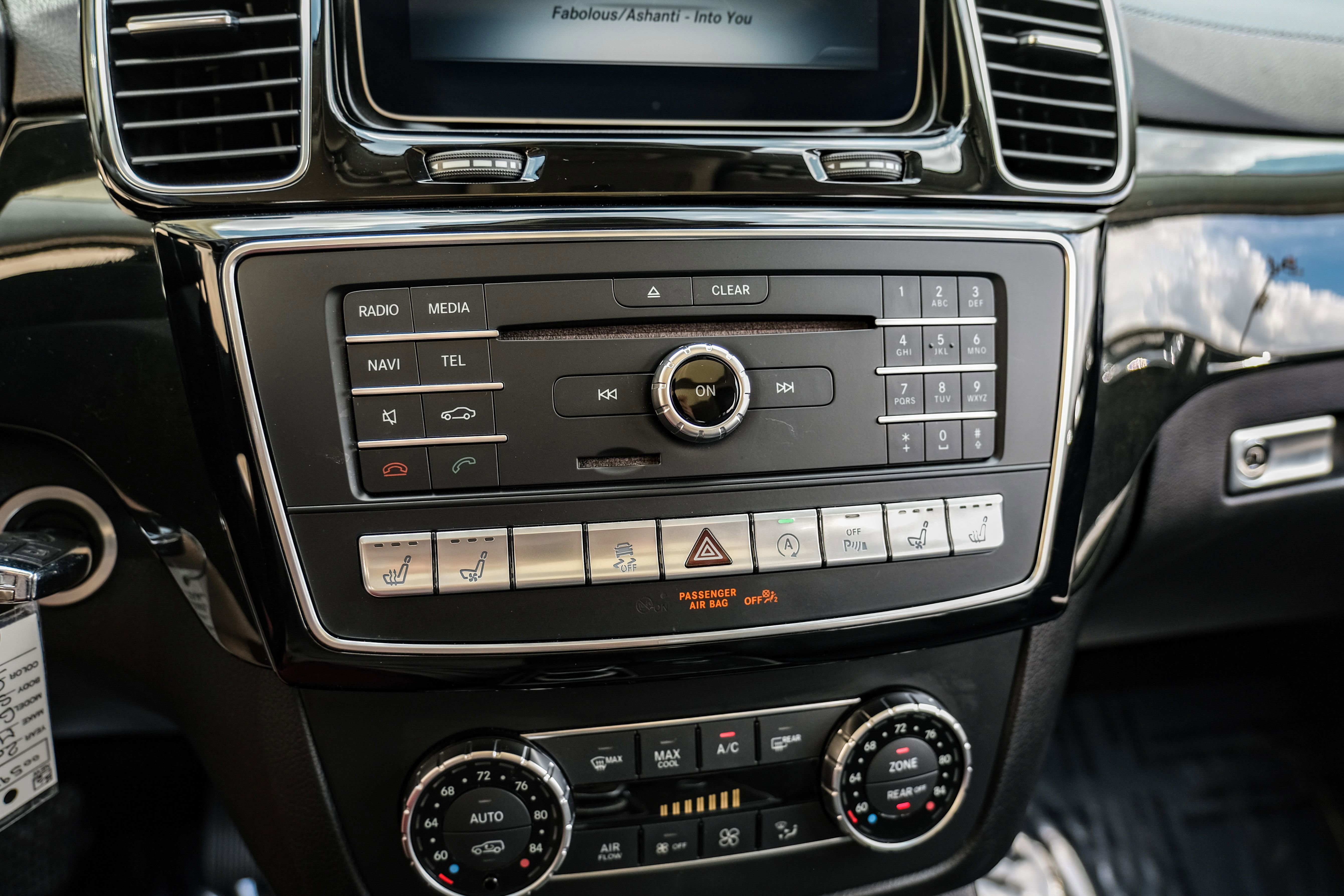 Used 2018 Mercedes-Benz GLS 550 4MATIC w/ Driver Assistance Package image 25