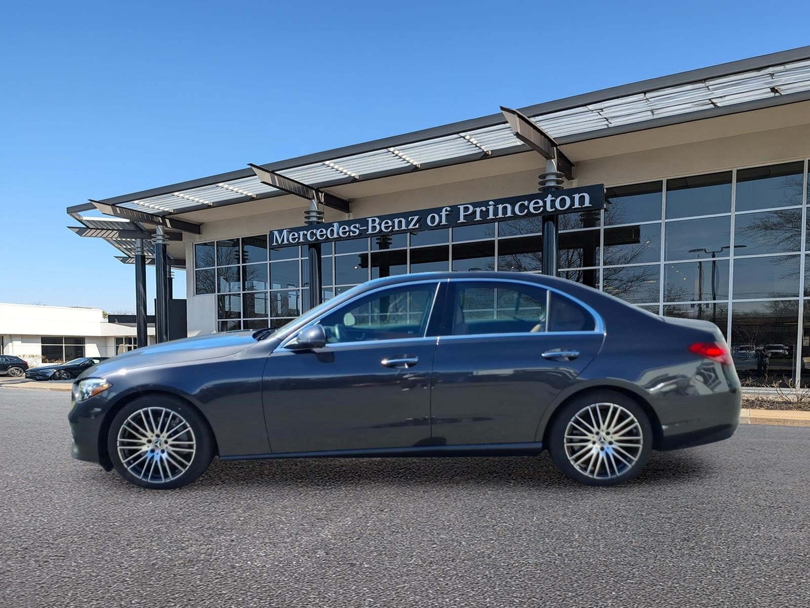 Used 2023 Mercedes-Benz C 300 4MATIC Sedan image 6
