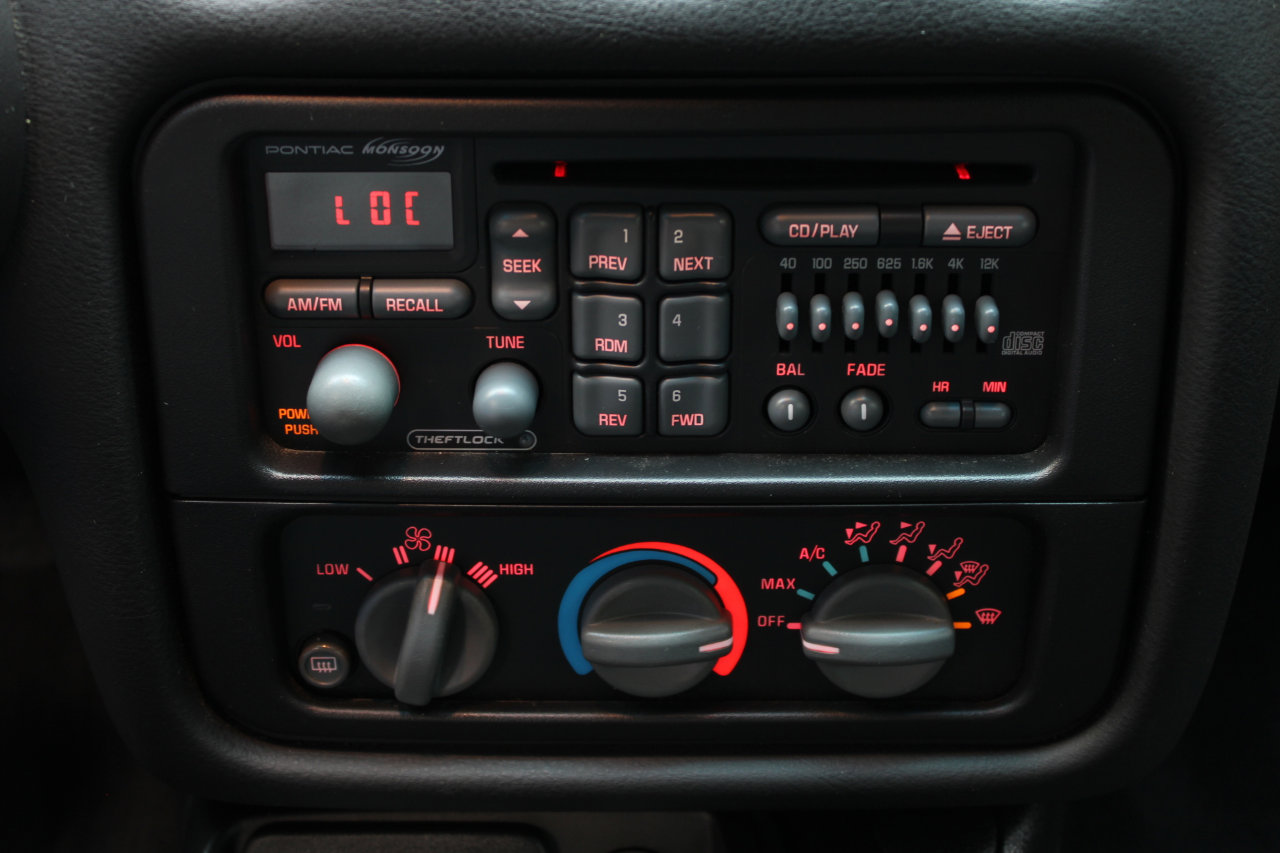 Used 2000 Pontiac Firebird Formula image 14