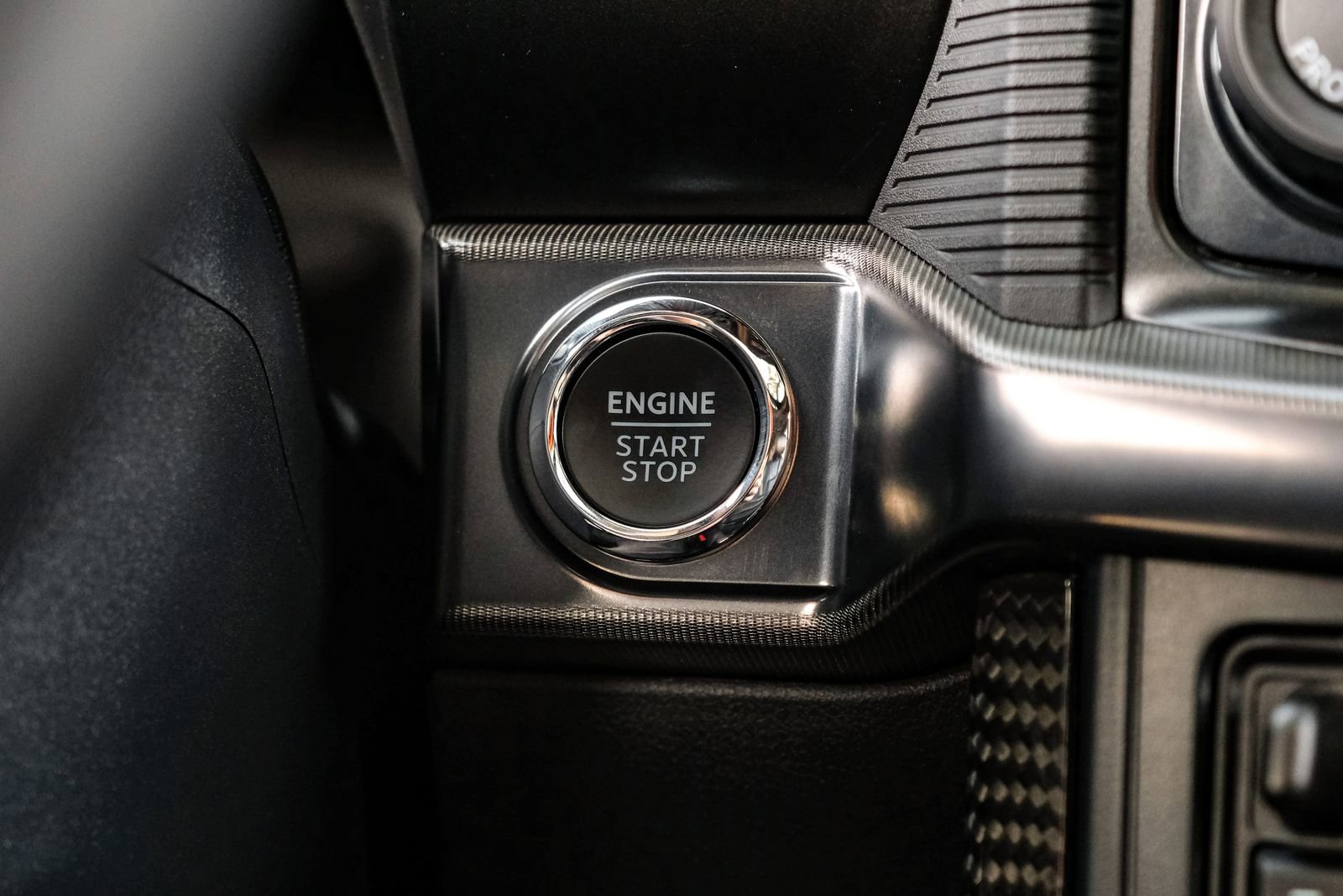 Used 2025 Ford F150 Lariat w/ Equipment Group 502A High image 20