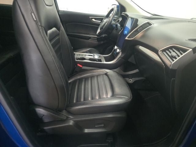 Used 2023 Ford Edge SEL w/ Convenience Package AWD/4WD image 3
