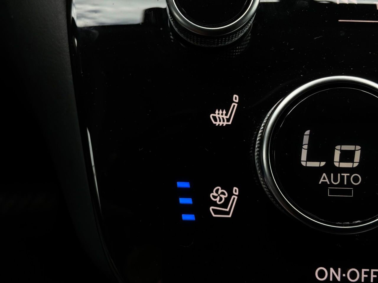 Used 2026 INFINITI QX60 Luxe FWD image 36