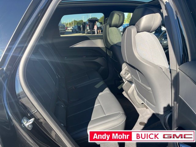 Used 2024 Cadillac Lyriq Tech w/ Driver Assist Package AWD/4WD image 42