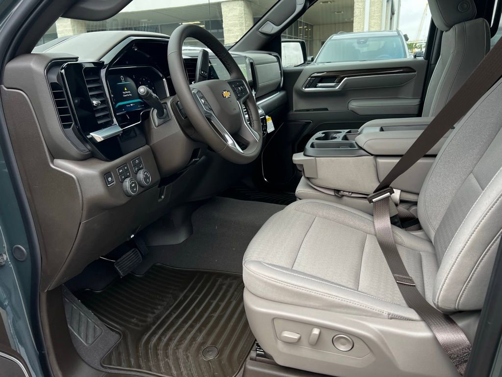 New 2026 Chevrolet Silverado 1500 LT w/ Z71 Off-Road Package image 26