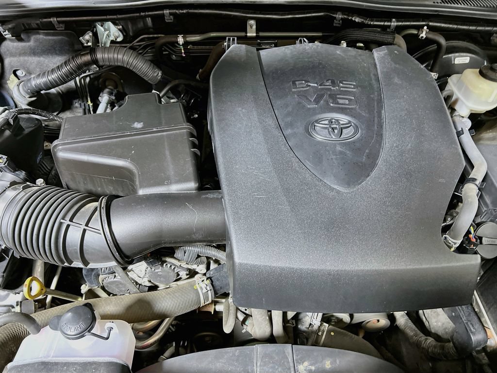 Used 2016 Toyota Tacoma SR5 w/ SR5 Appearance Package (SN) RWD image 25