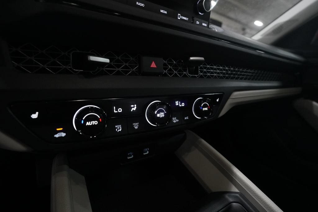 Certified 2024 Honda Accord EX image 20