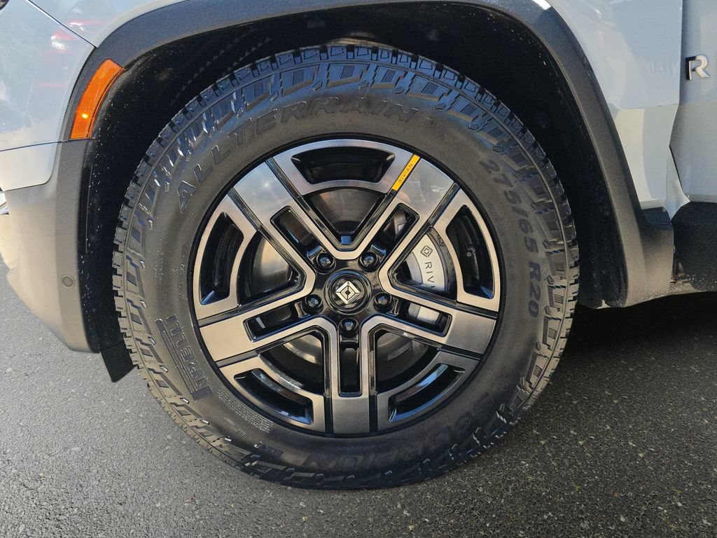 Used 2023 Rivian R1S Adventure Dual AWD/4WD image 37