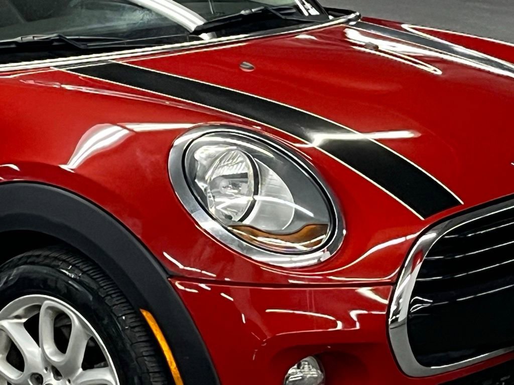 Used 2016 MINI Cooper 4-Door Hardtop image 36