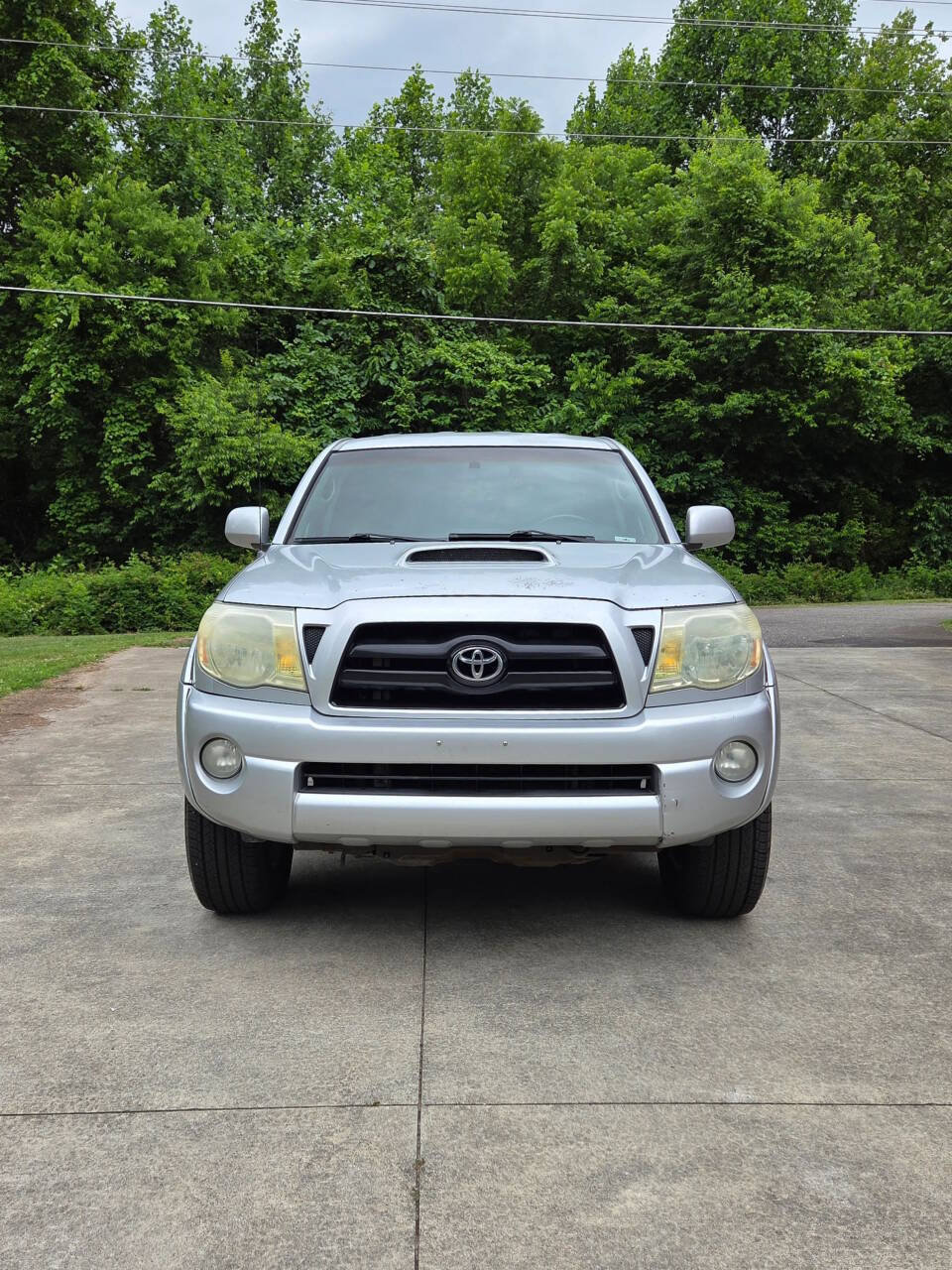Used 2005 Toyota Tacoma PreRunner RWD image 2