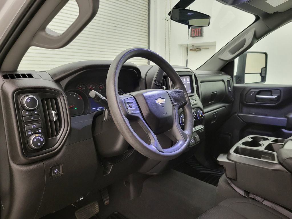 Used 2022 Chevrolet Silverado 2500 Custom image 25