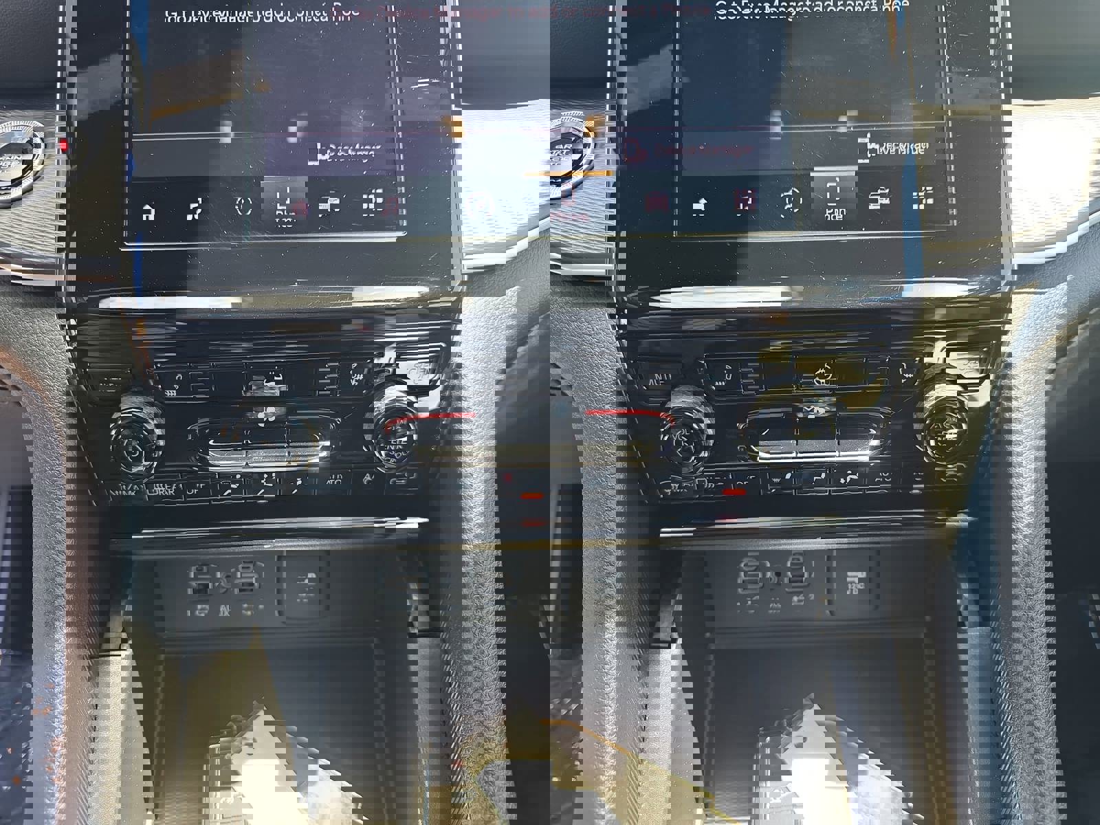 Used 2024 Jeep Grand Cherokee Altitude image 23