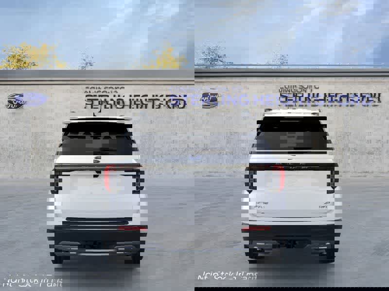 New 2026 Ford Explorer Active w/ Active Comfort Package image 5