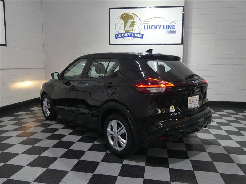 Used 2024 Nissan Kicks S FWD image 11