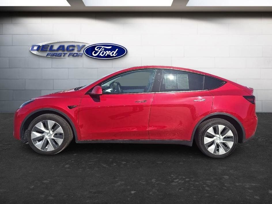 Used 2022 Tesla Model Y Long Range AWD/4WD image 3