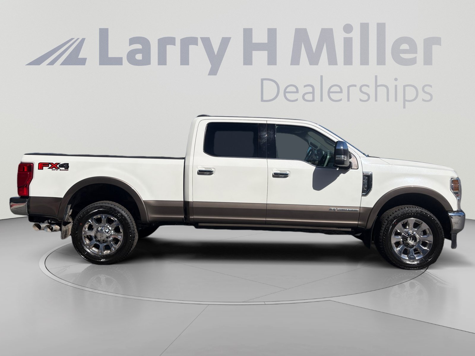 Used 2022 Ford F350 King Ranch w/ King Ranch Ultimate Package AWD/4WD image 6