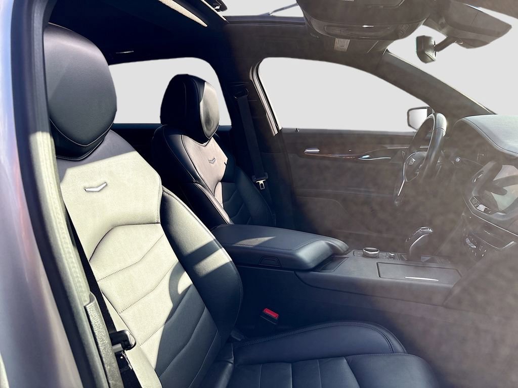 Used 2020 Cadillac CT6 Luxury image 29