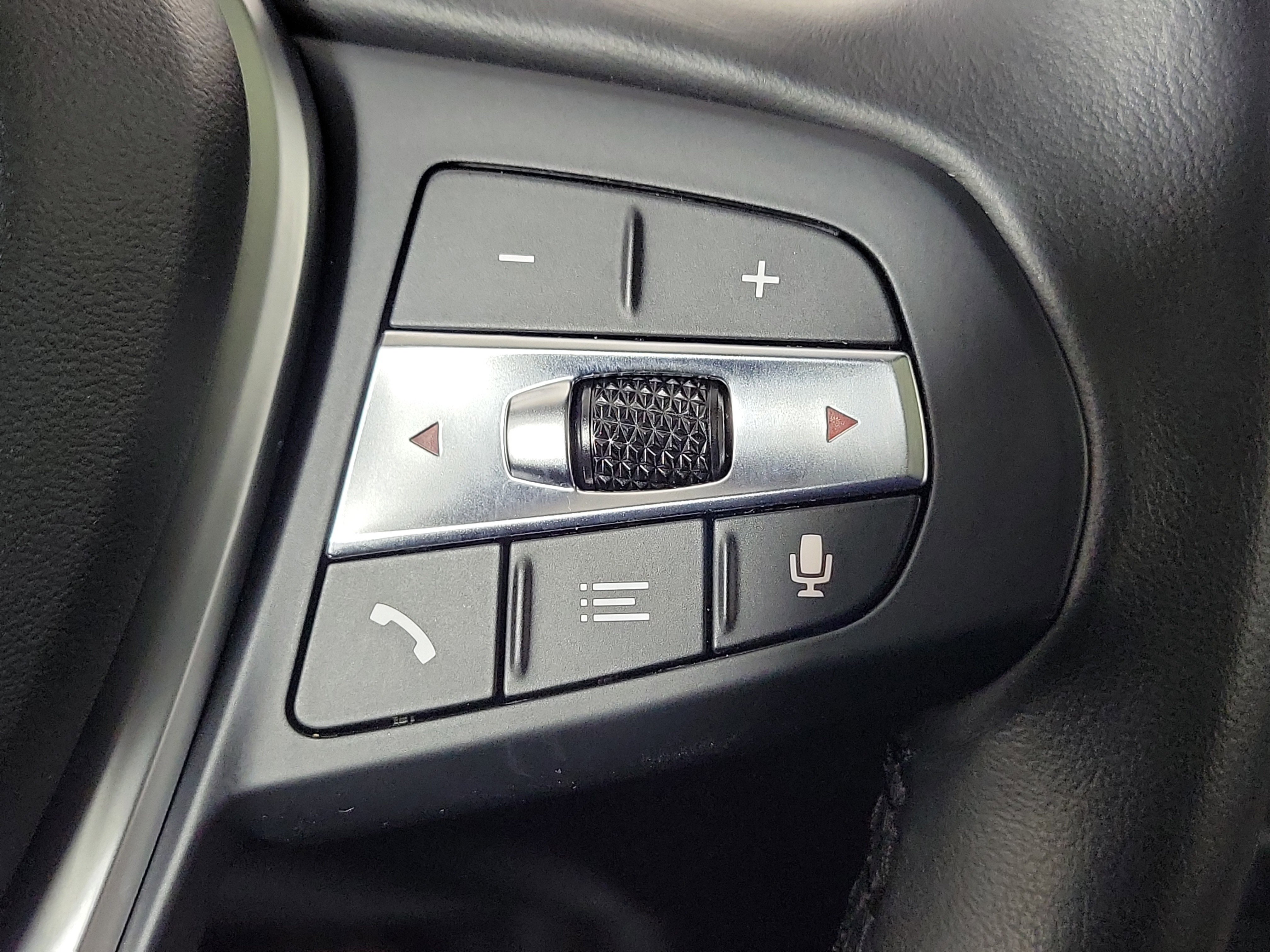 Used 2020 BMW 330i xDrive Sedan w/ Premium Package image 14