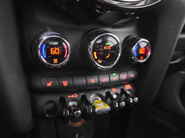 Used 2024 MINI Cooper SE FWD image 19