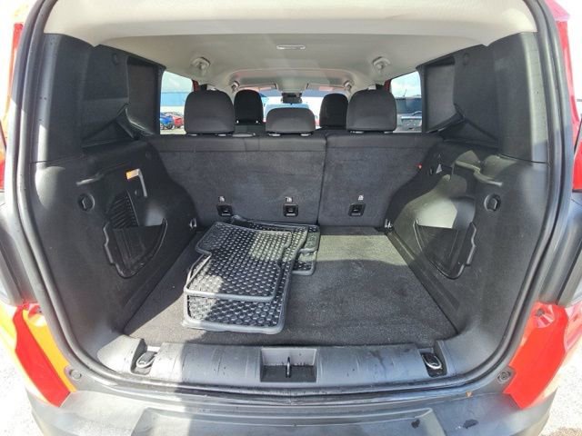 Used 2023 Jeep Renegade Latitude AWD/4WD image 15