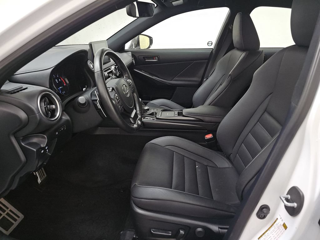 Used 2022 Lexus IS 300 F Sport AWD/4WD image 4