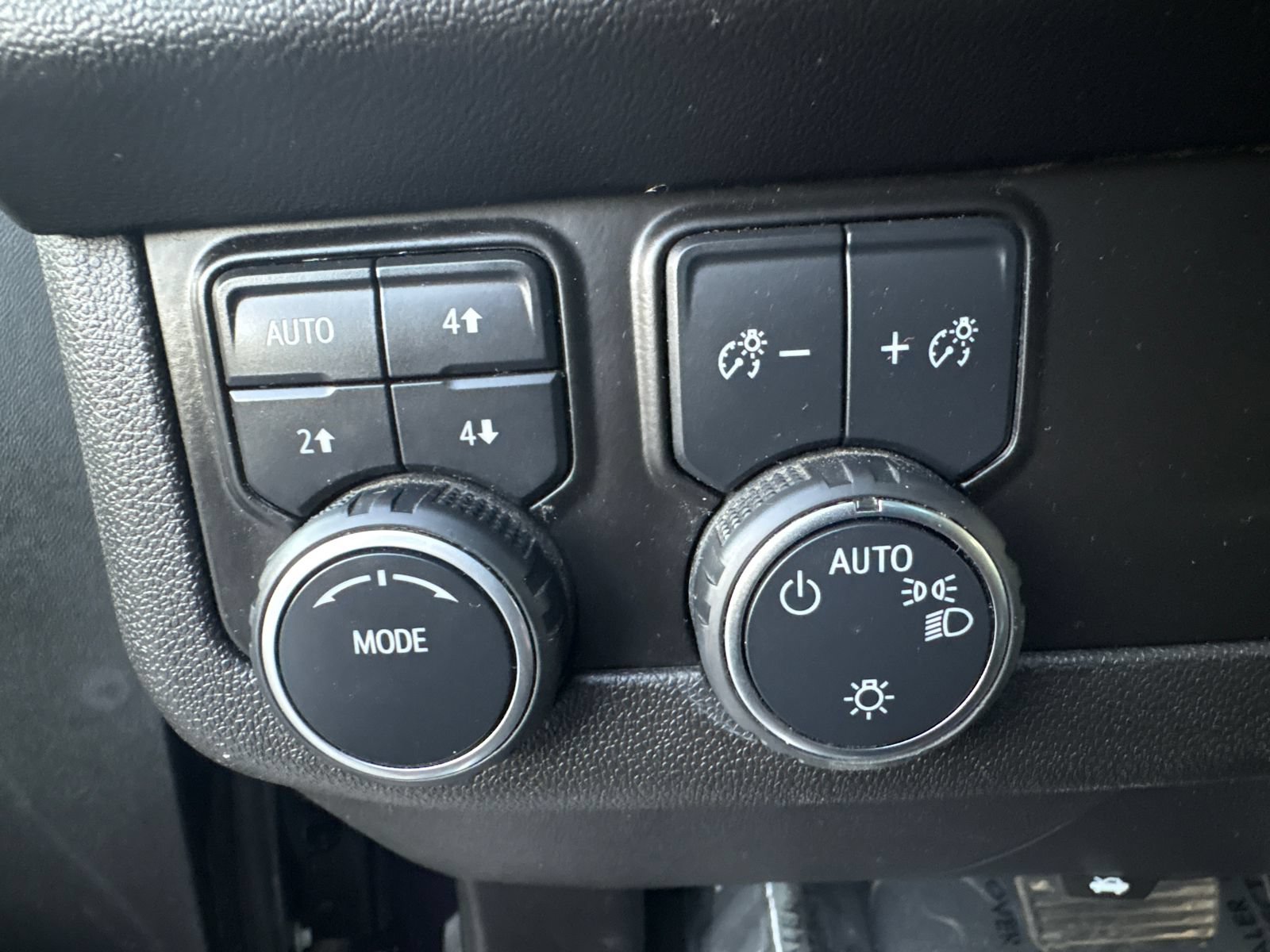 Used 2023 Chevrolet Tahoe Z71 AWD/4WD image 18