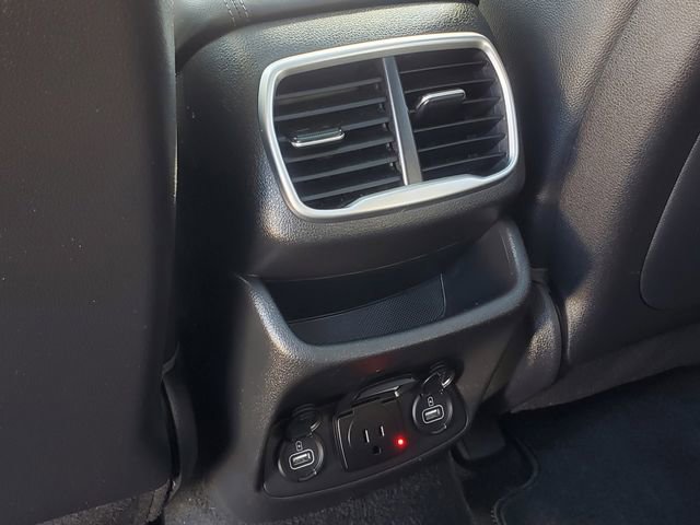 Used 2020 Hyundai Santa Fe Limited image 37