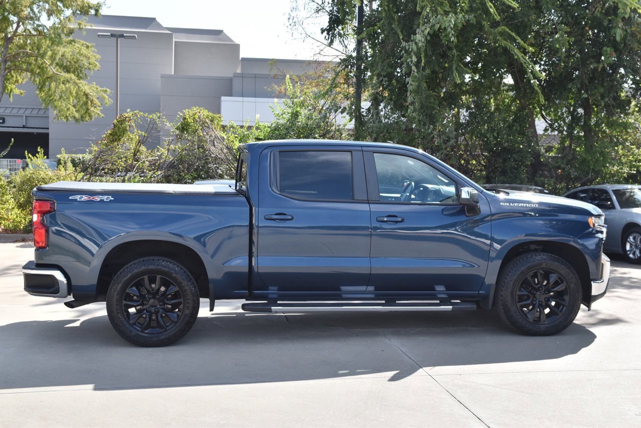 Used 2021 Chevrolet Silverado 1500 LT w/ Convenience Package II AWD/4WD image 6