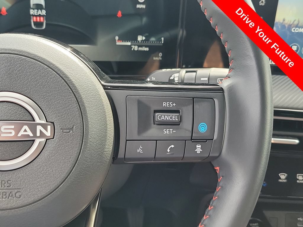 Used 2025 Nissan Kicks SR AWD/4WD image 8