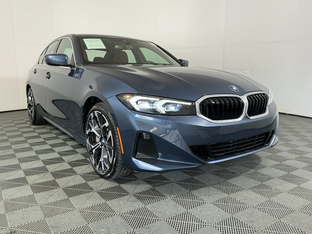 Certified 2025 BMW 330i Sedan w/ Premium Package RWD image 4