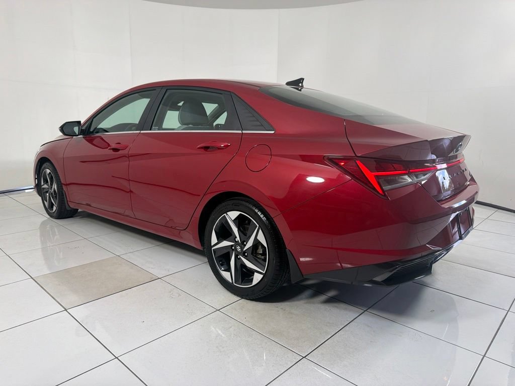 Used 2023 Hyundai Elantra Limited FWD image 7