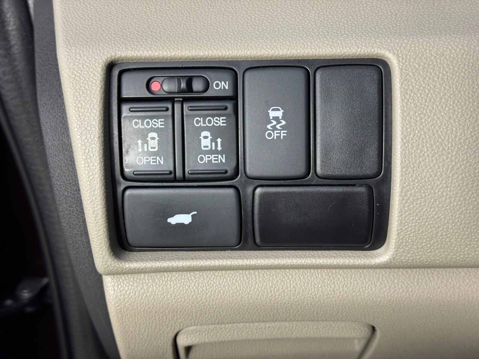 Used 2012 Honda Odyssey EX-L image 17