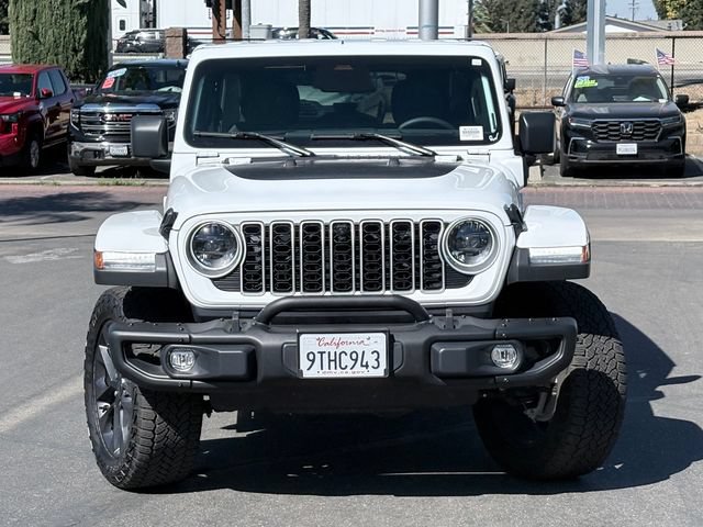 Used 2025 Jeep Wrangler Unlimited Sahara AWD/4WD image 3