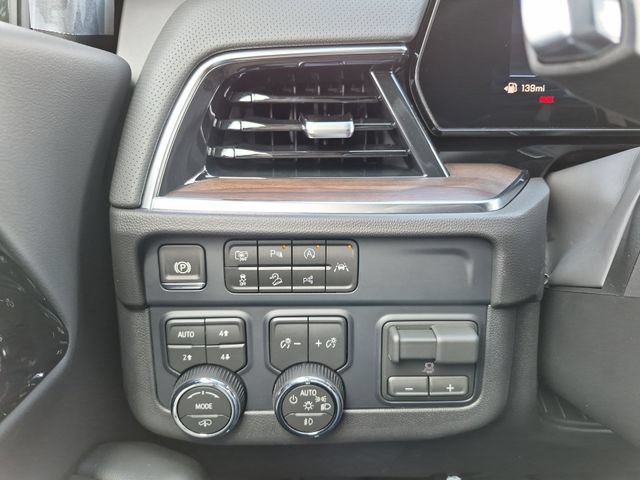 New 2026 Chevrolet Suburban High Country AWD/4WD image 20